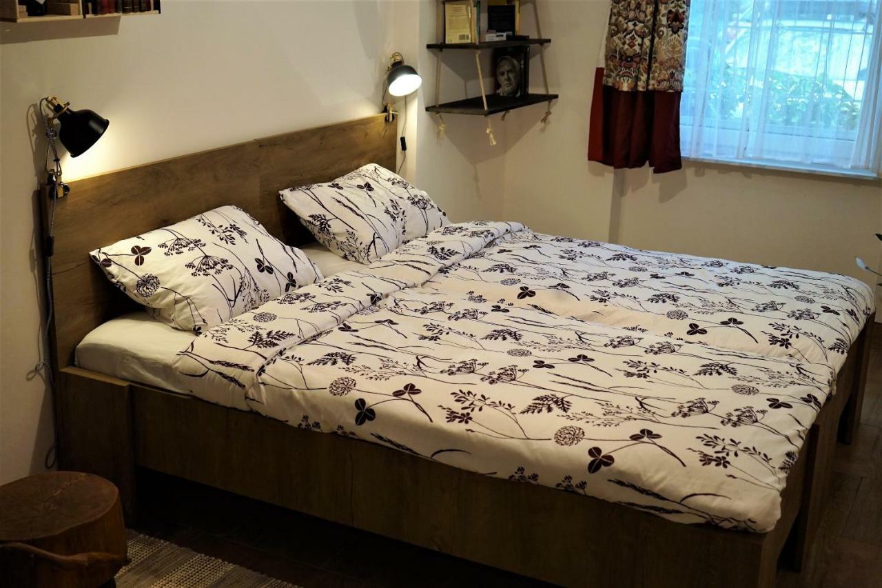 Momo'S Studio Apartment Загреб Екстериор снимка