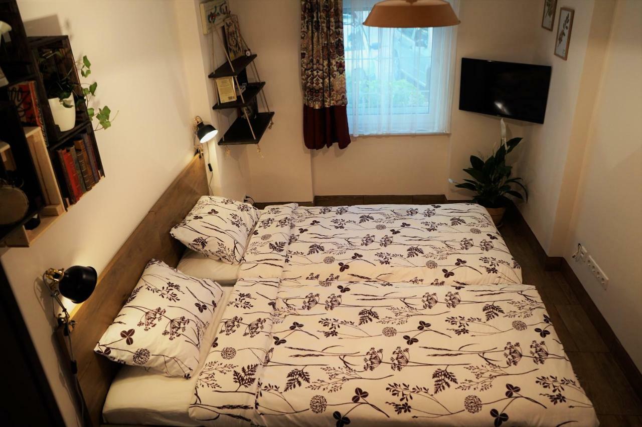Momo'S Studio Apartment Загреб Екстериор снимка