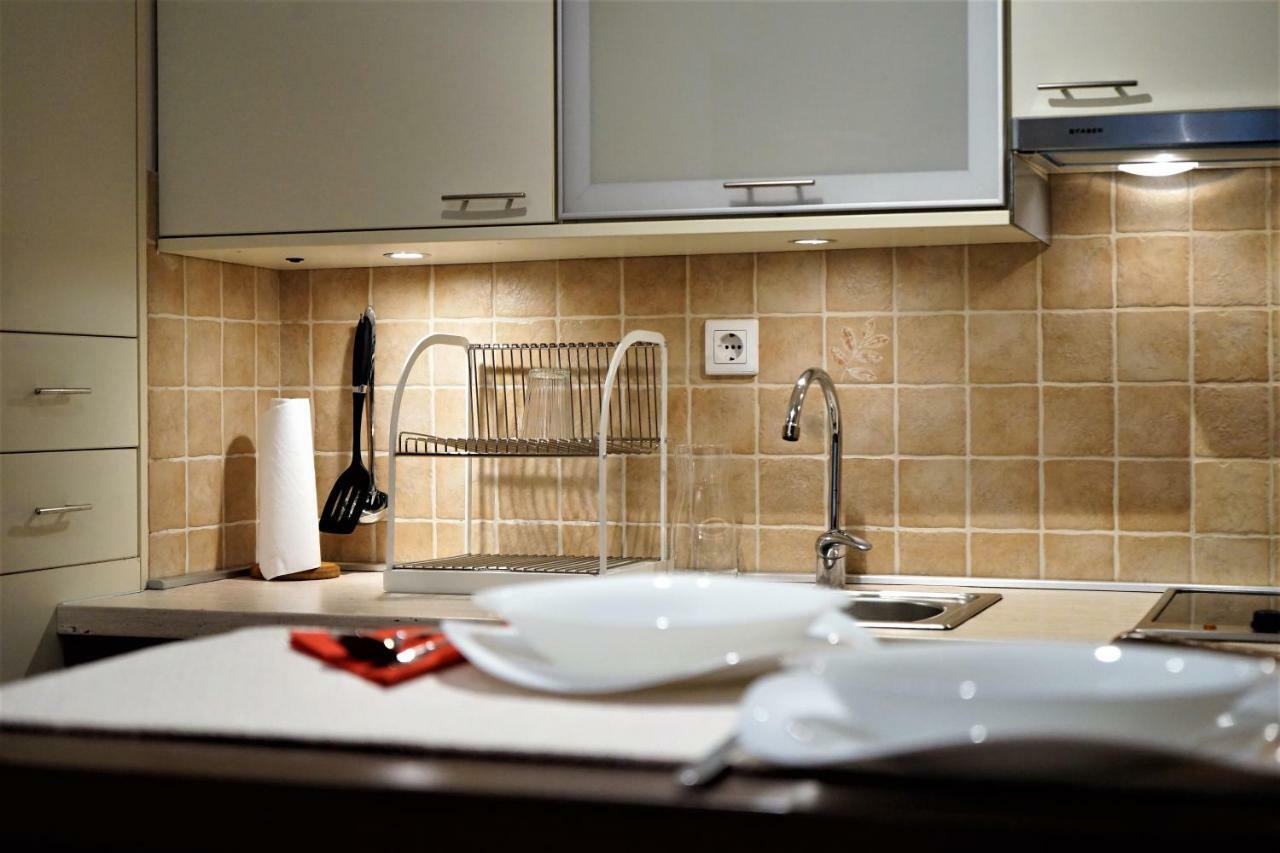 Momo'S Studio Apartment Загреб Екстериор снимка